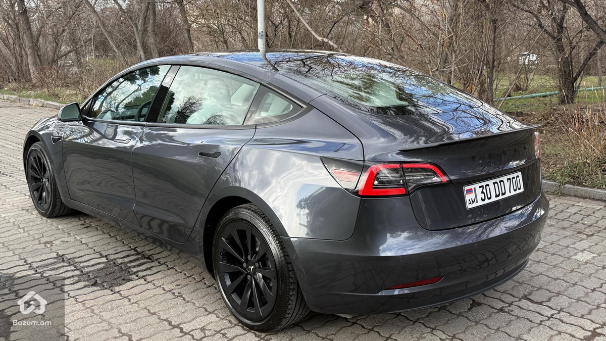 Tesla Model 3 Sr+ - image 4