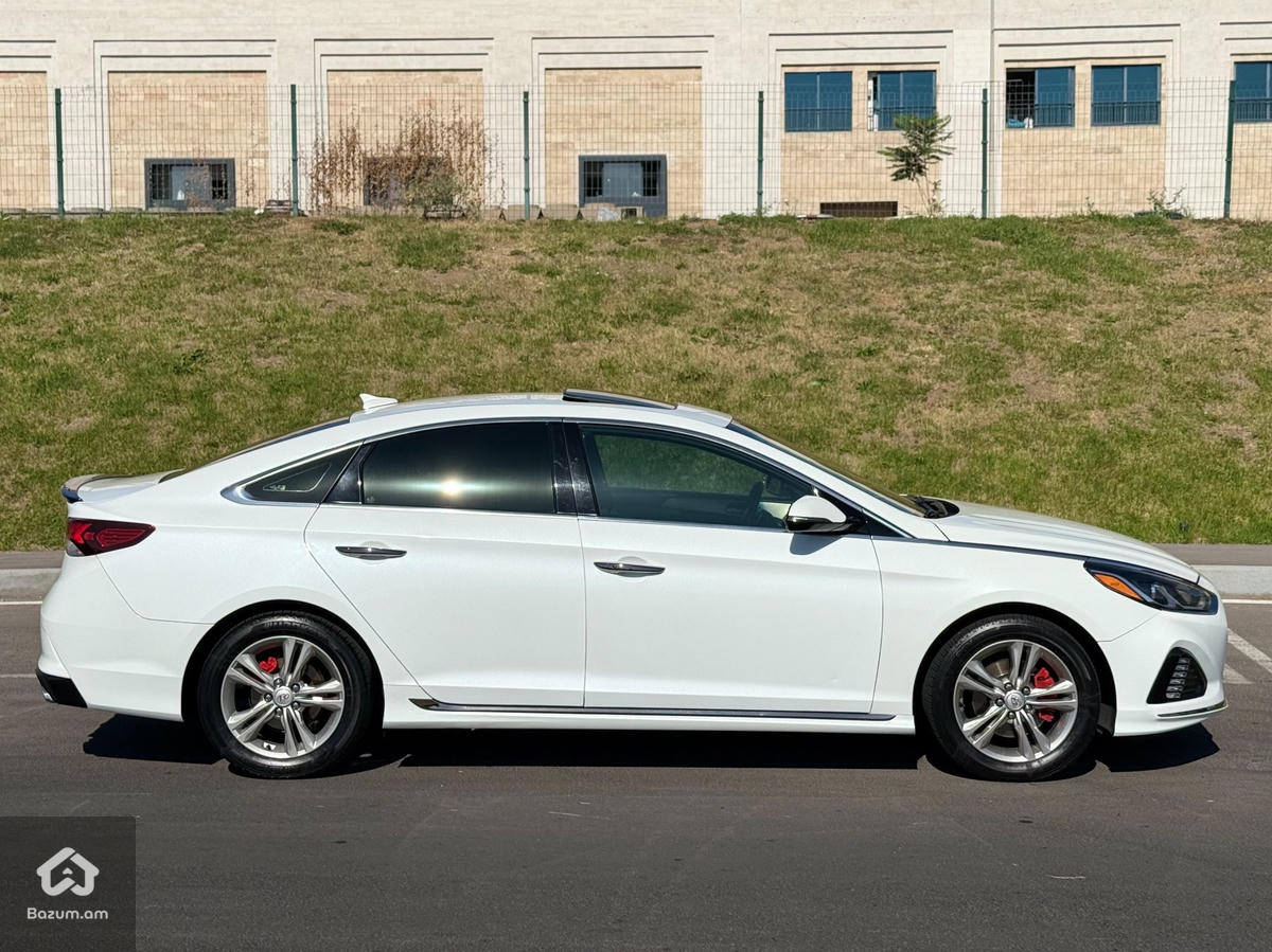 Hyundai Sonata 2.4 Sport - image 4