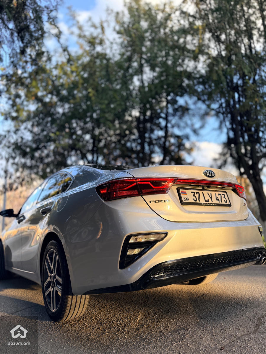 kia forte - image 14