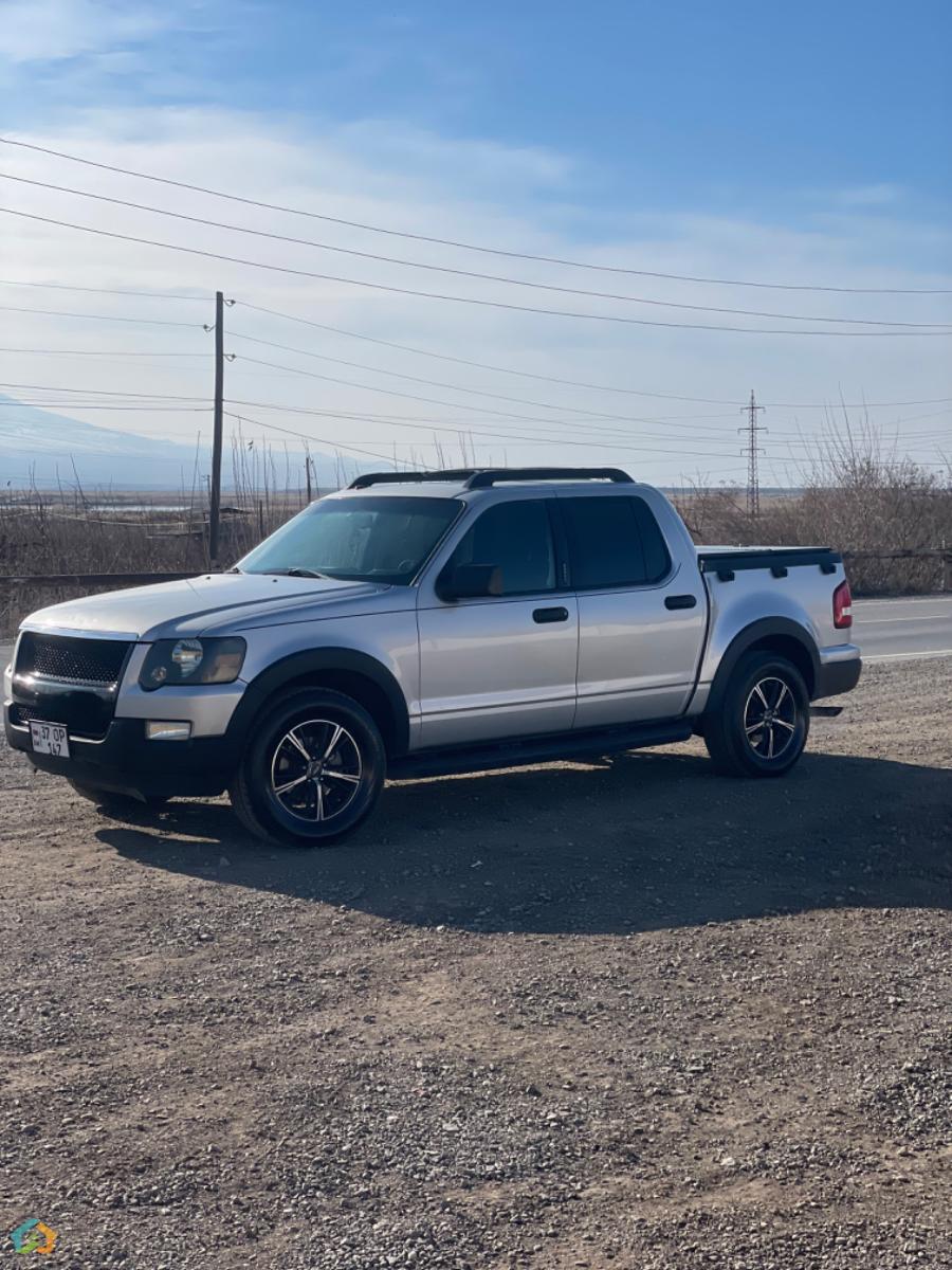 Ford Explorer Pickup Sport Truck - image 12