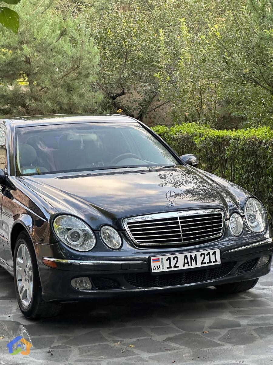 Mercedes Benz w211 e320 - image 1