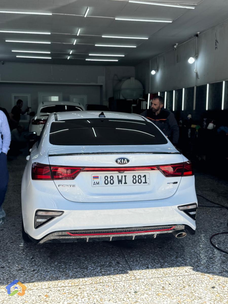 Kia Forte Gt line  - image 8