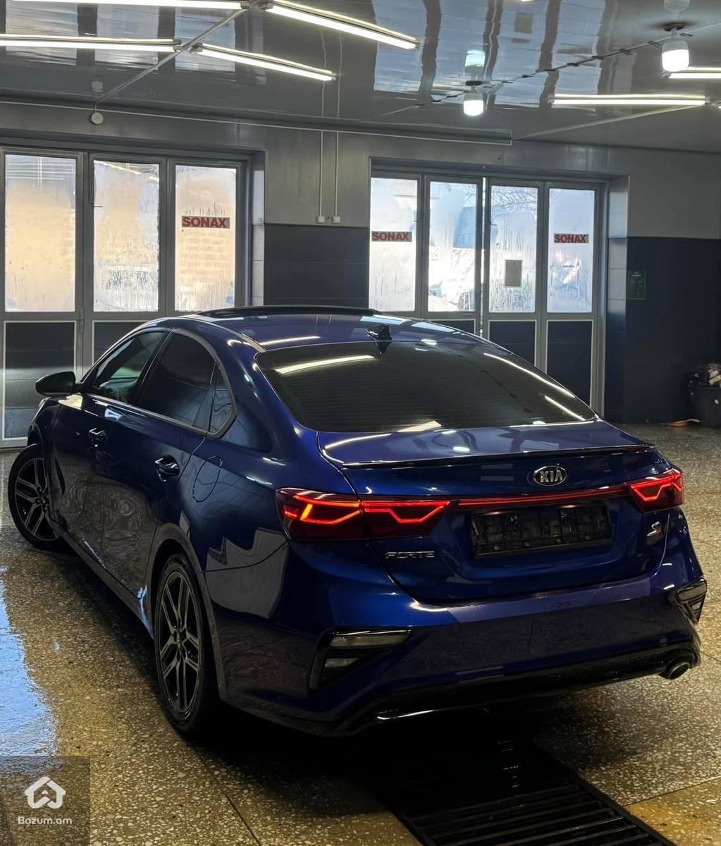 Kia Forte Gt line S - image 5