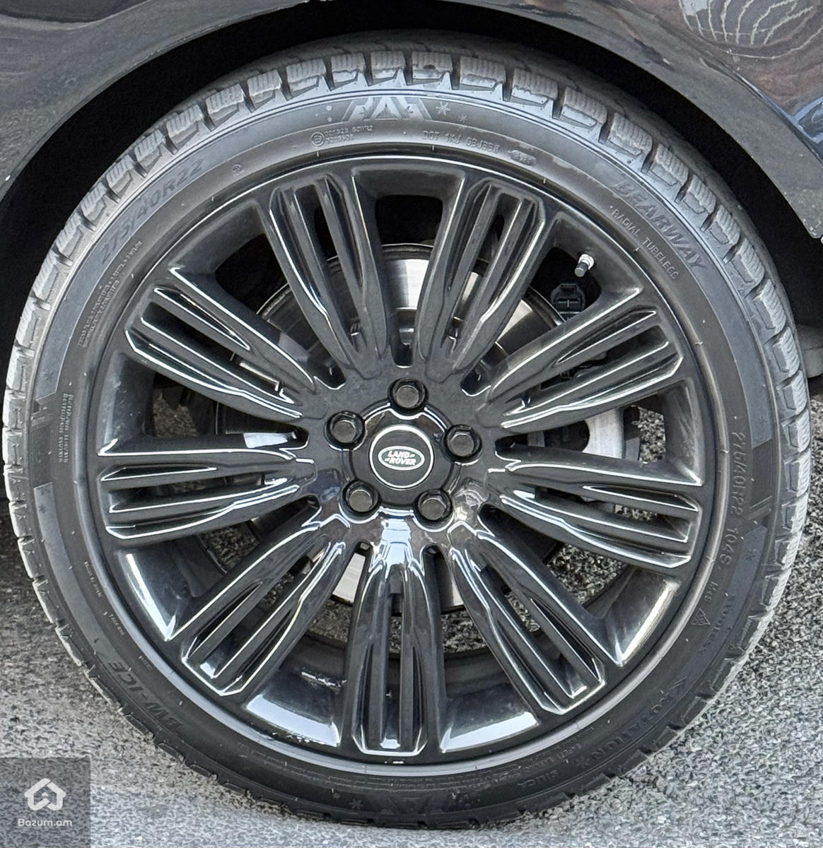 Range Rover Vouge Black Edition - image 5