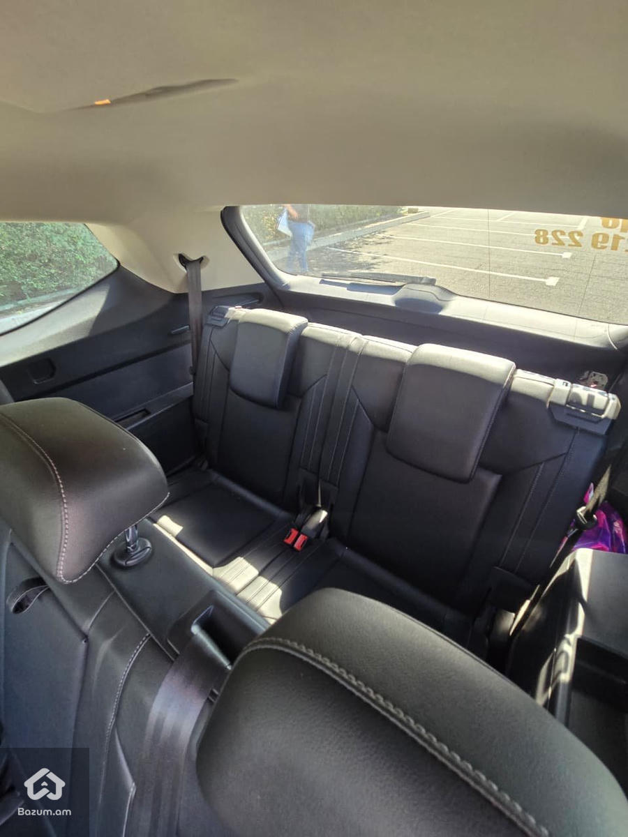 Volkswagen Atlas R-Line  - image 19