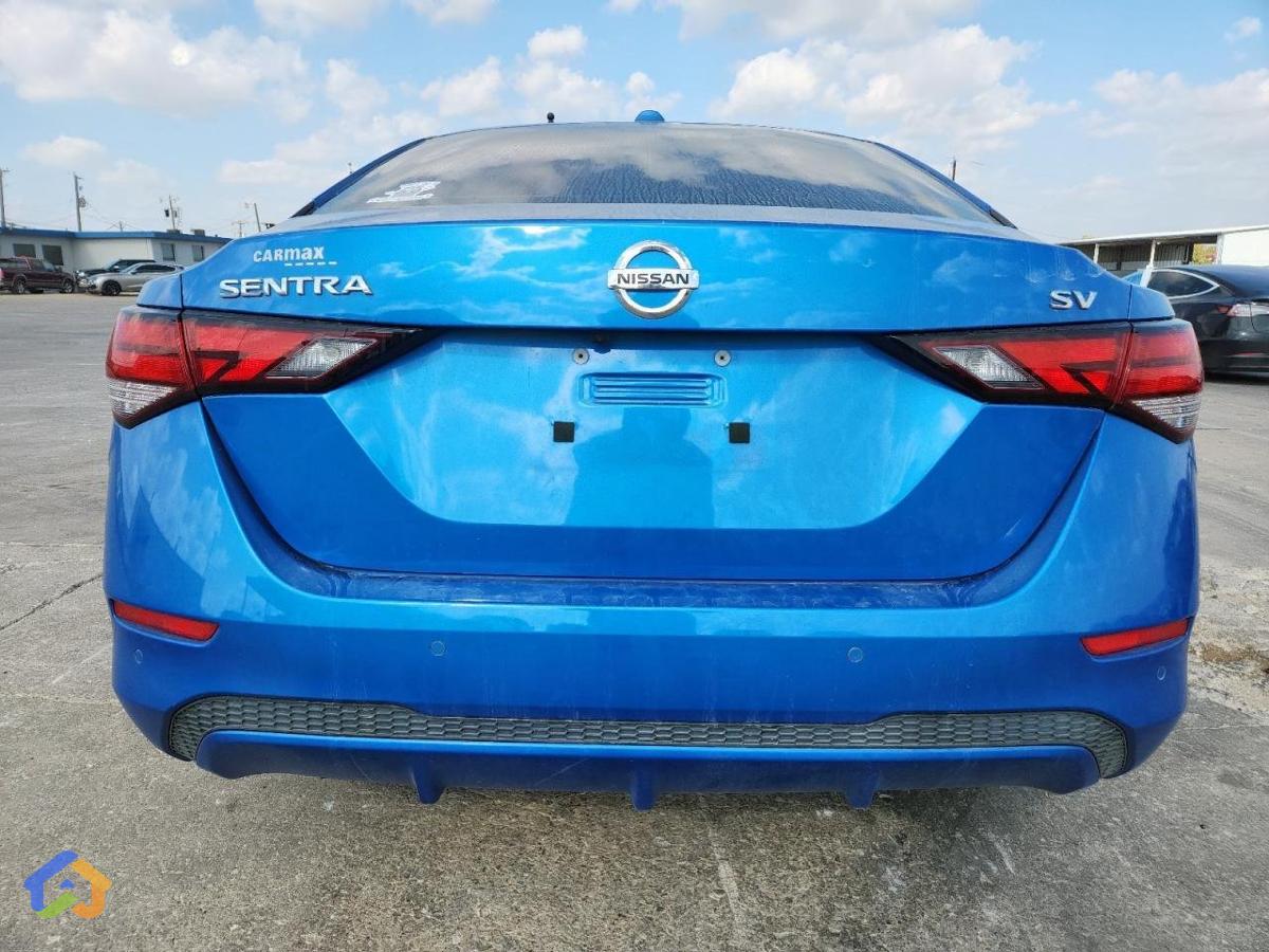 2022 Nissan Sentra, SV - image 6