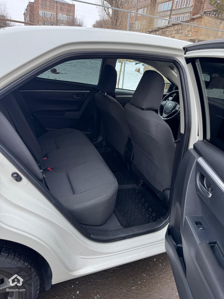 TOYOTA COROLLA - image 10