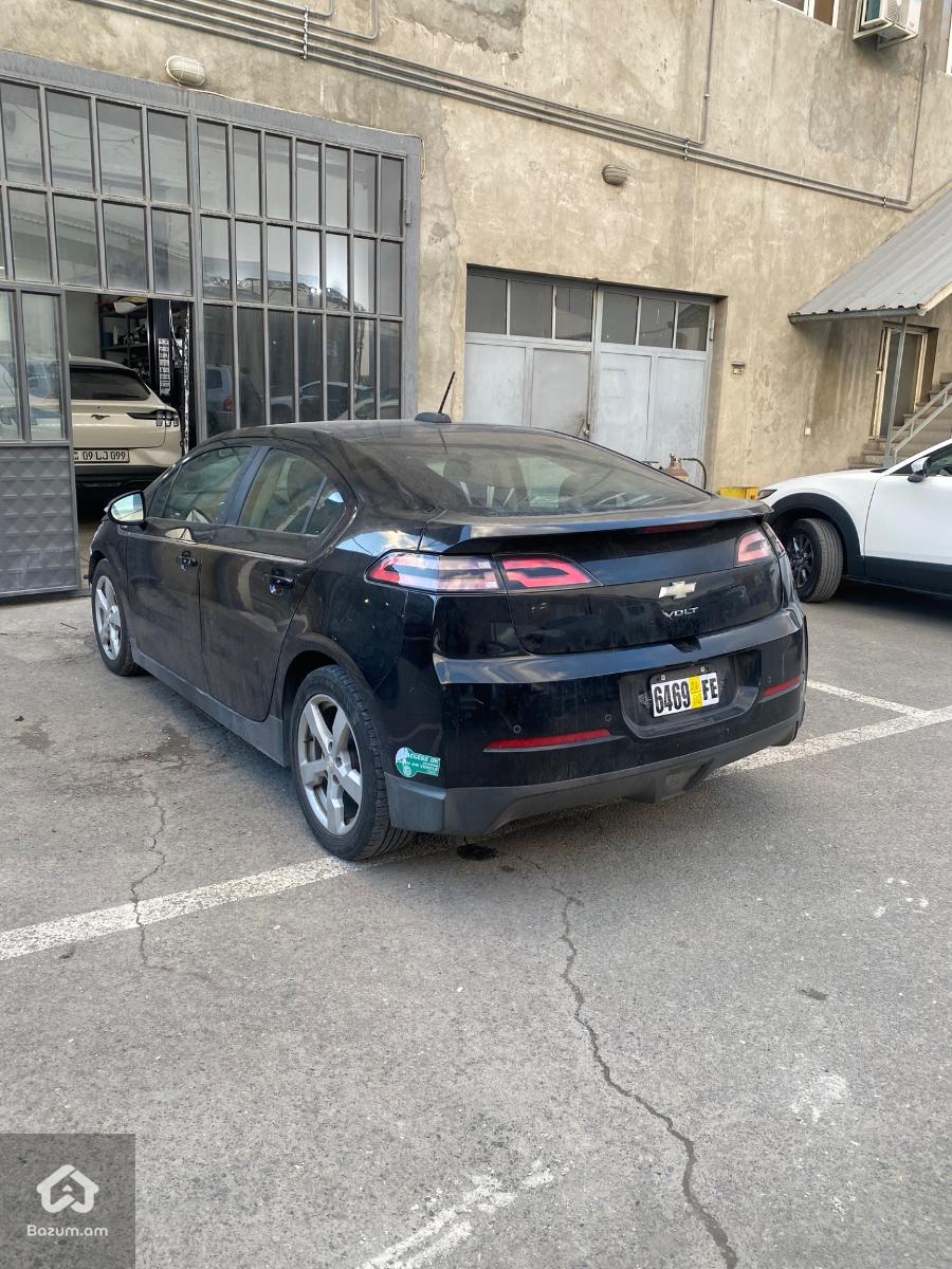 Chevrolet Volt 1 - image 1