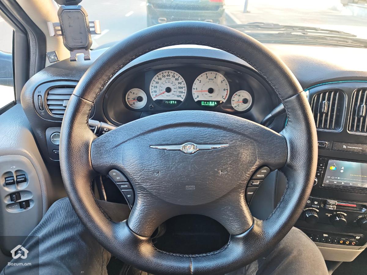 Chrysler Town & Country 2005 Touring Stow'n'go - image 20