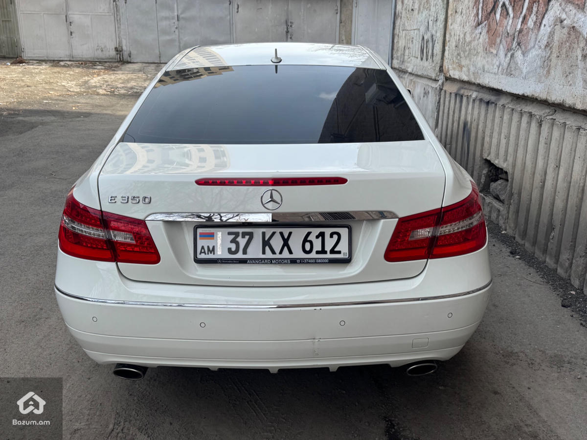 Mercedes Benz E350 - image 10