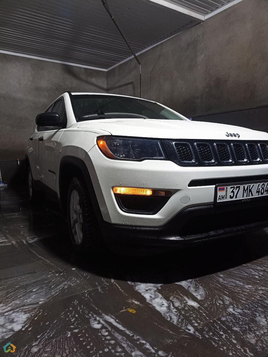 Jeep Compass  - image 10