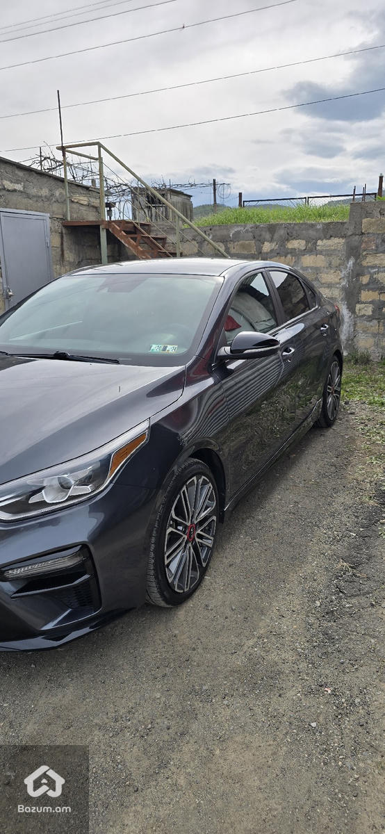 KIA FORTE GT - image 3