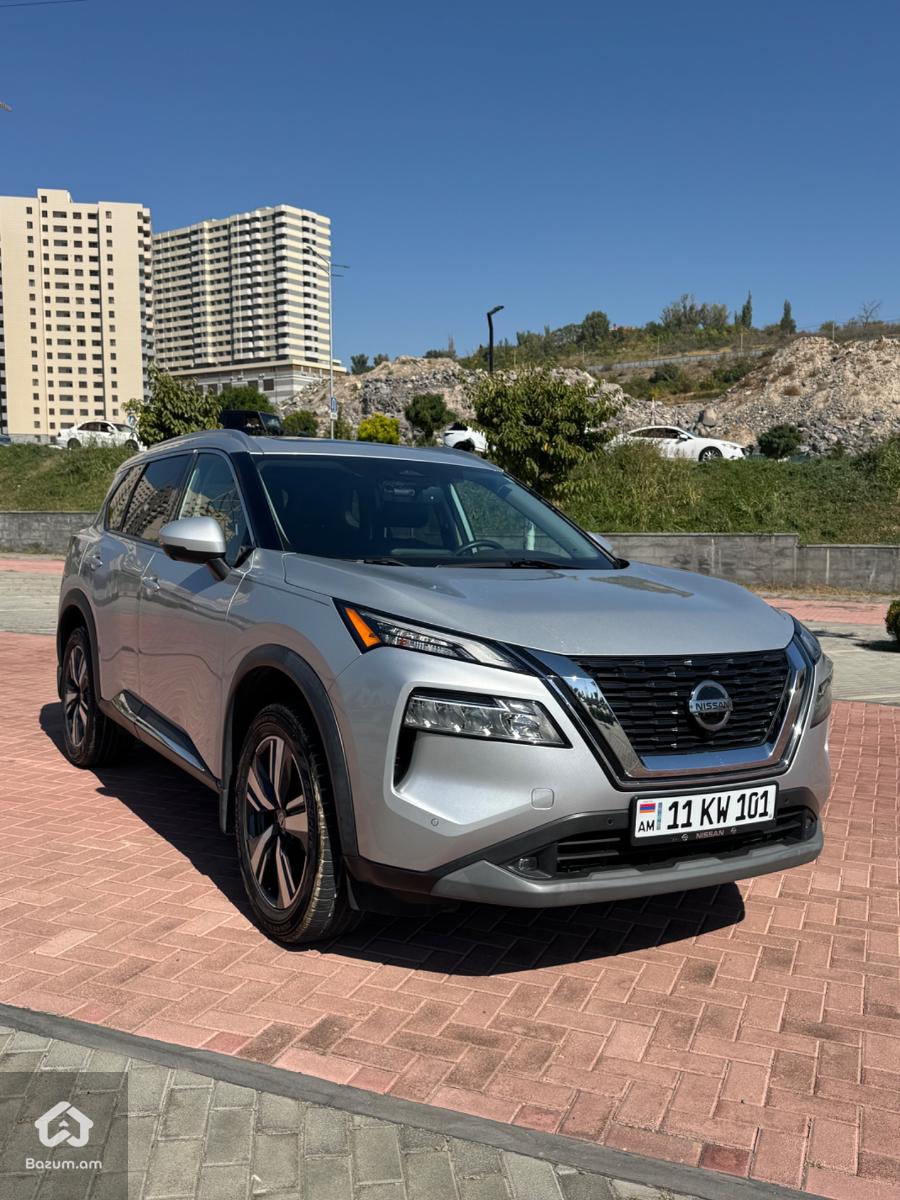 Nissan Rogue SL 2021 - image 2