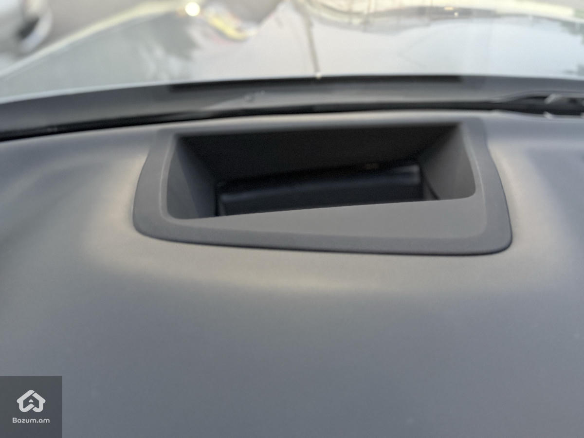 BMW  X_ M Competition  - image 9