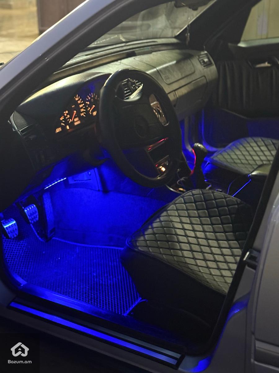 Mercedes benz c180 - image 4