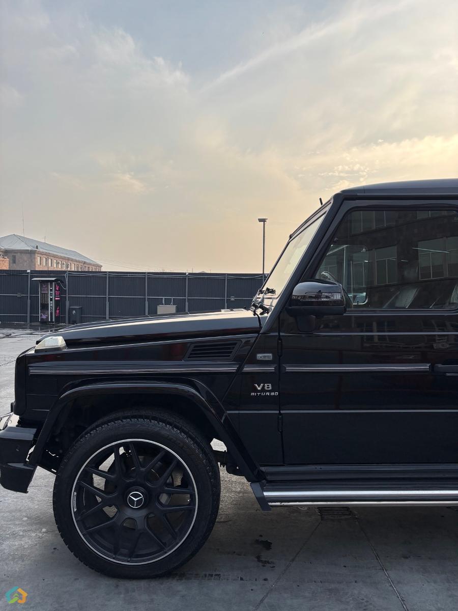 Mercedes Benz G-Class - image 2