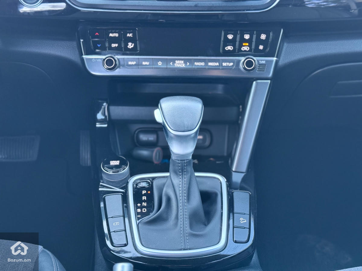 Kia seltos 2024(23.08) - image 11