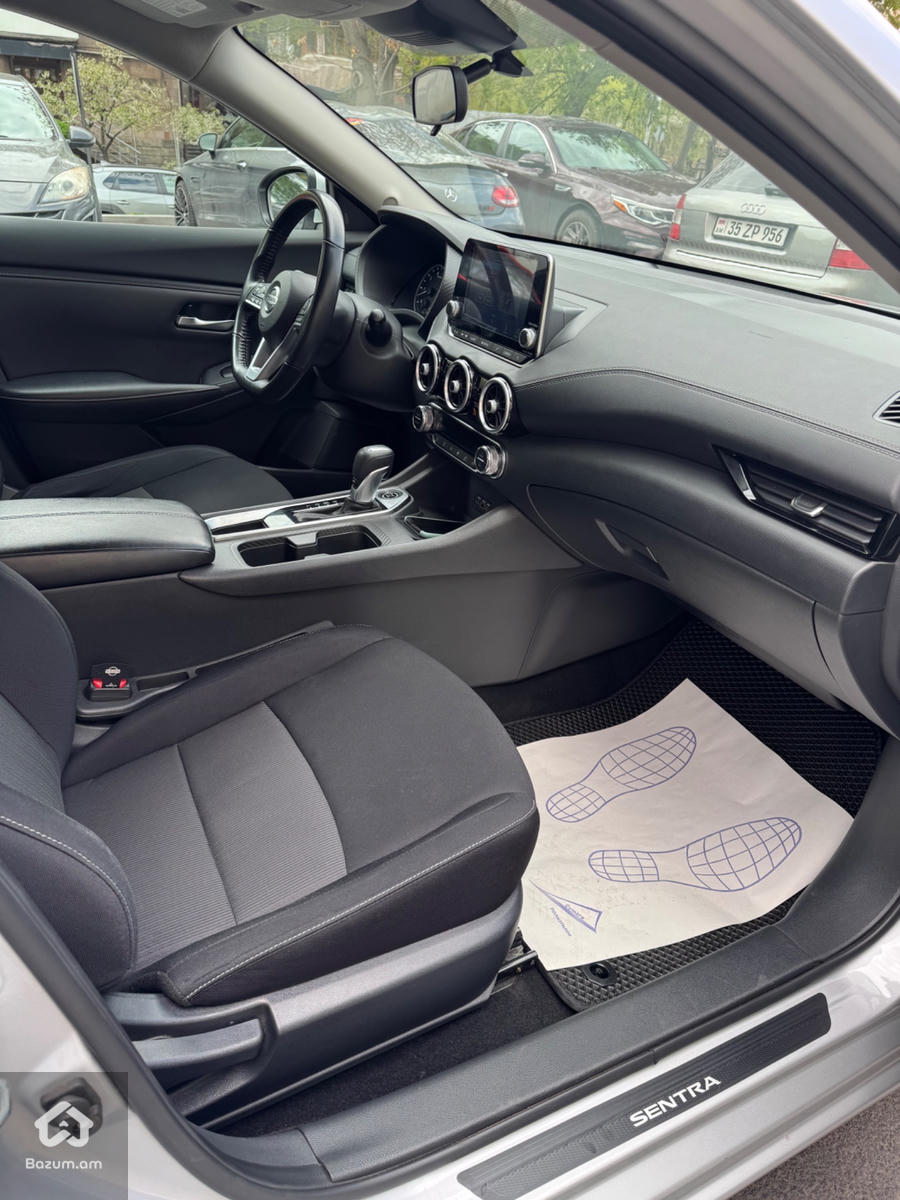 Nissan Sentra sv - image 4
