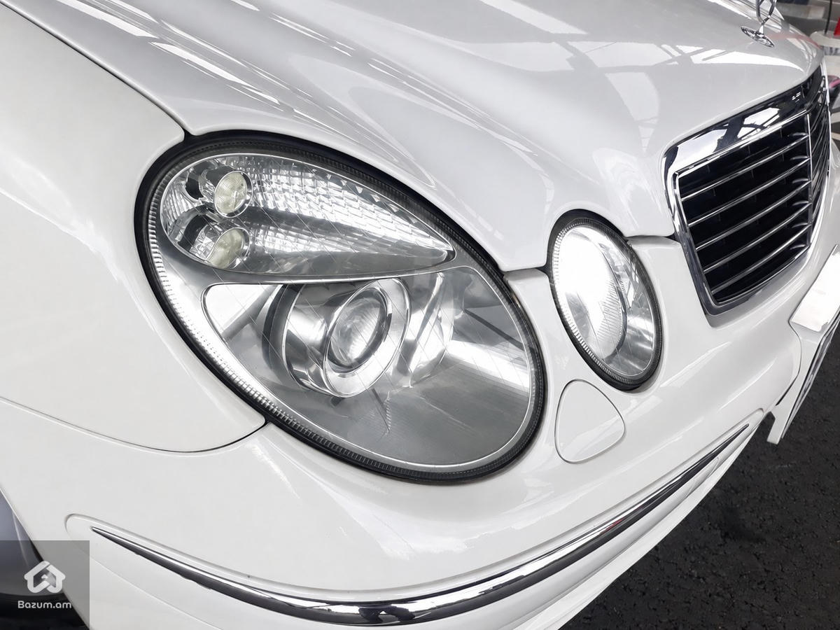 Mercedes W211 - image 16