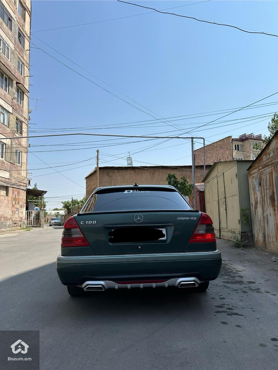 Mersedes Benz  - image 5