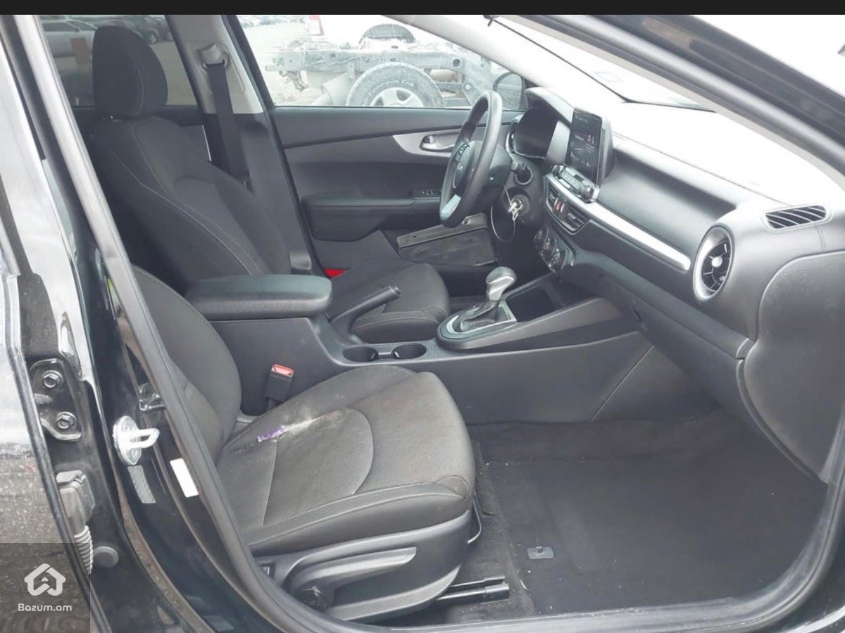 Kia Forte LXS 2022 - image 4