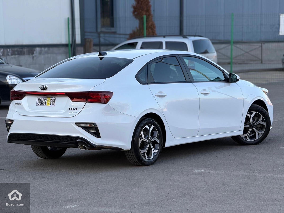 Kia. Forte - image 11