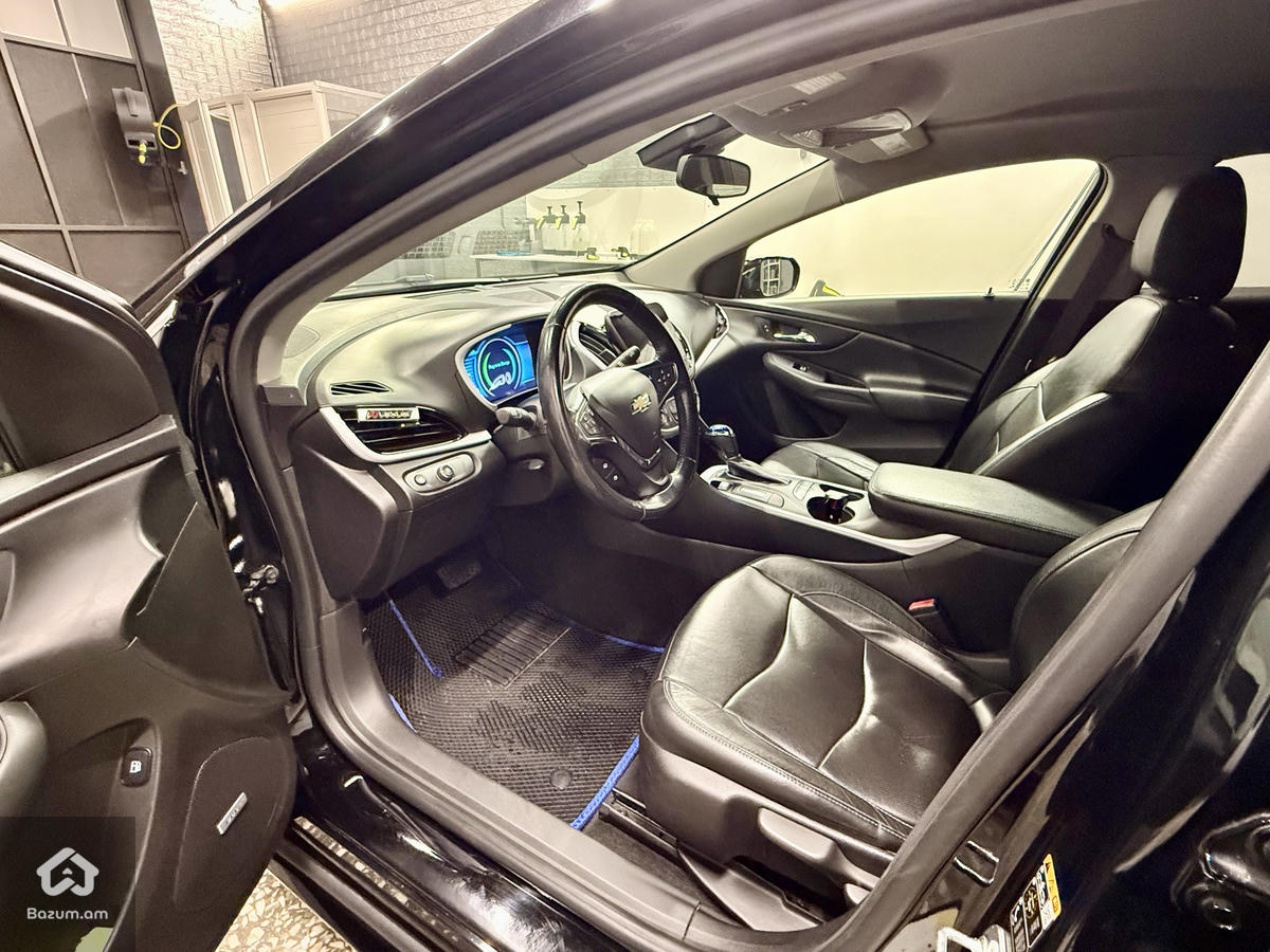 chevrolet Volt 2 - image 8