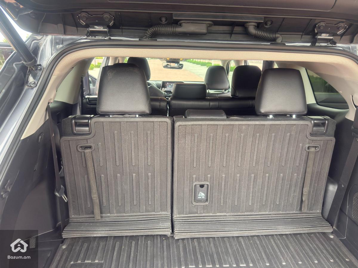 TOYOTA HIGHLANDER 2.5 HYBRID XLE 2021-2022 - image 12