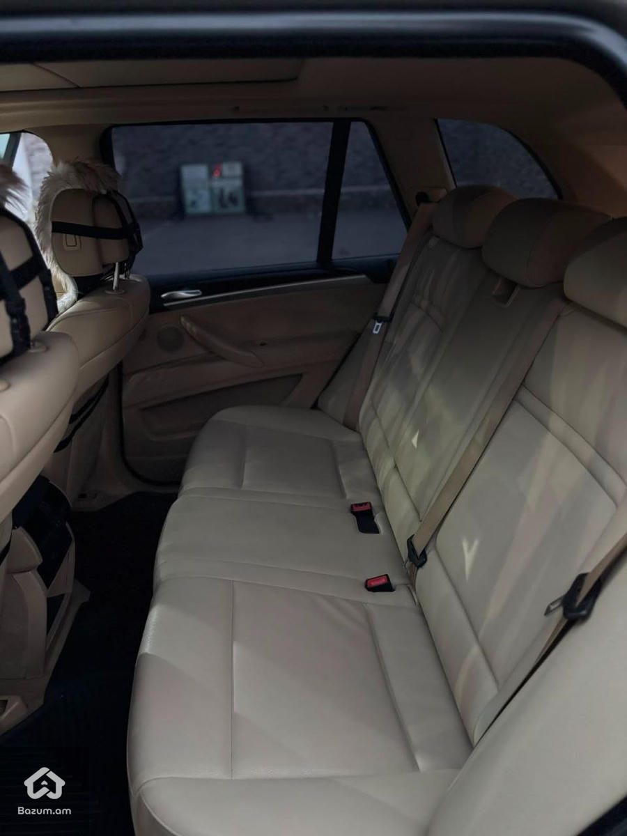 BMW X5 2008 - image 10