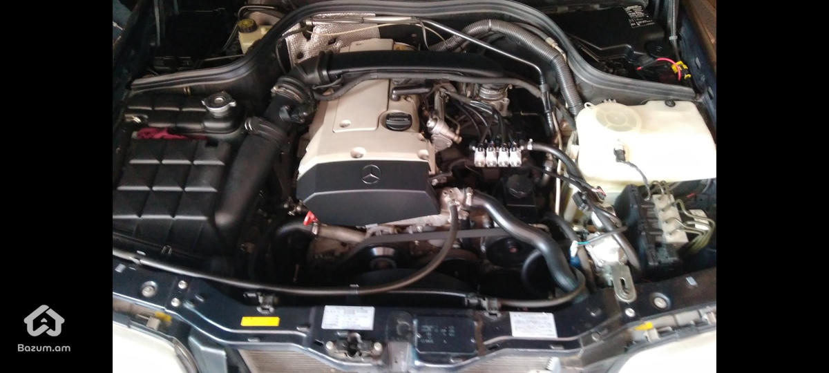 Mercedes Benz - image 9
