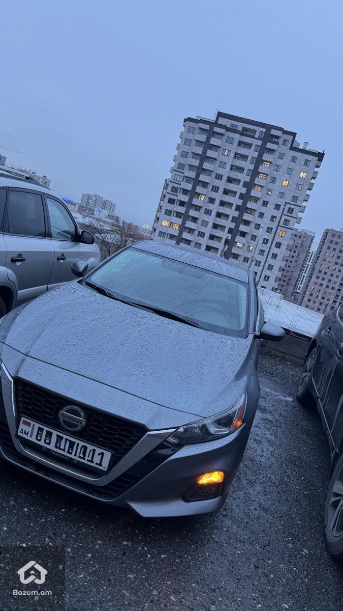 Nissan Altima 2020 - image 9