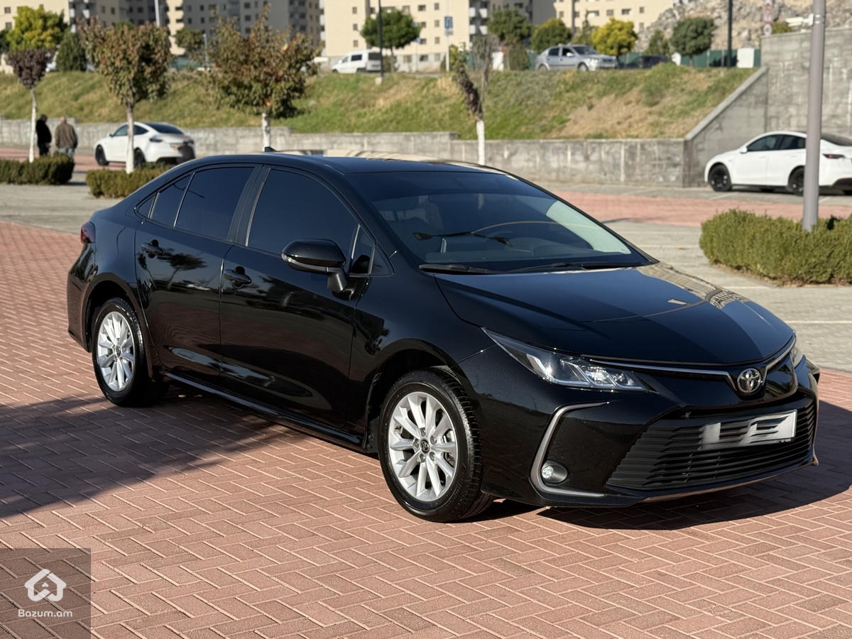 Toyota Corolla - image 5