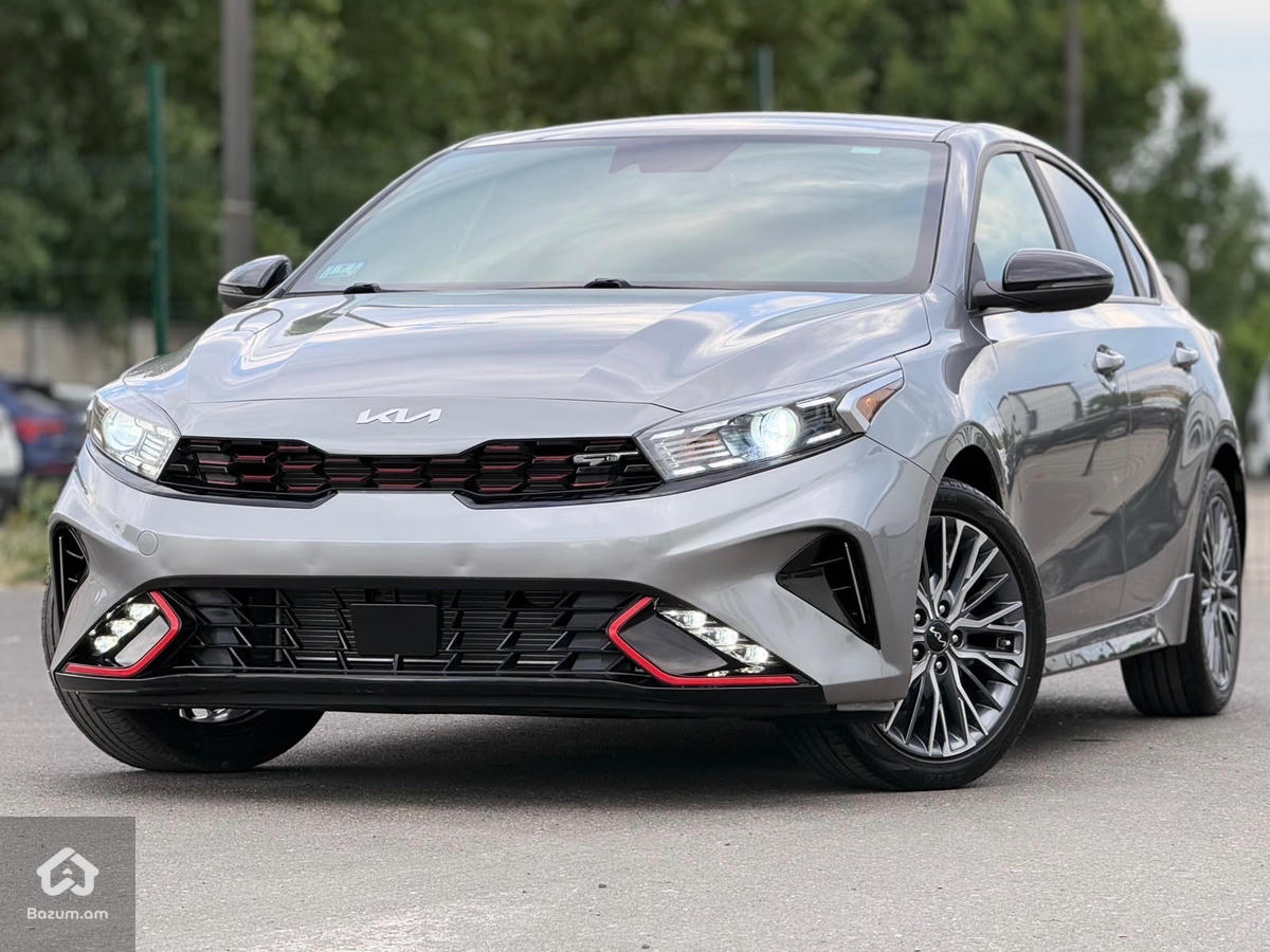 kia Forte - image 2