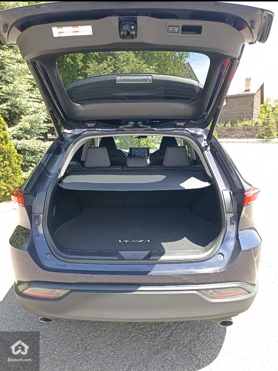 Toyota Venza - image 9