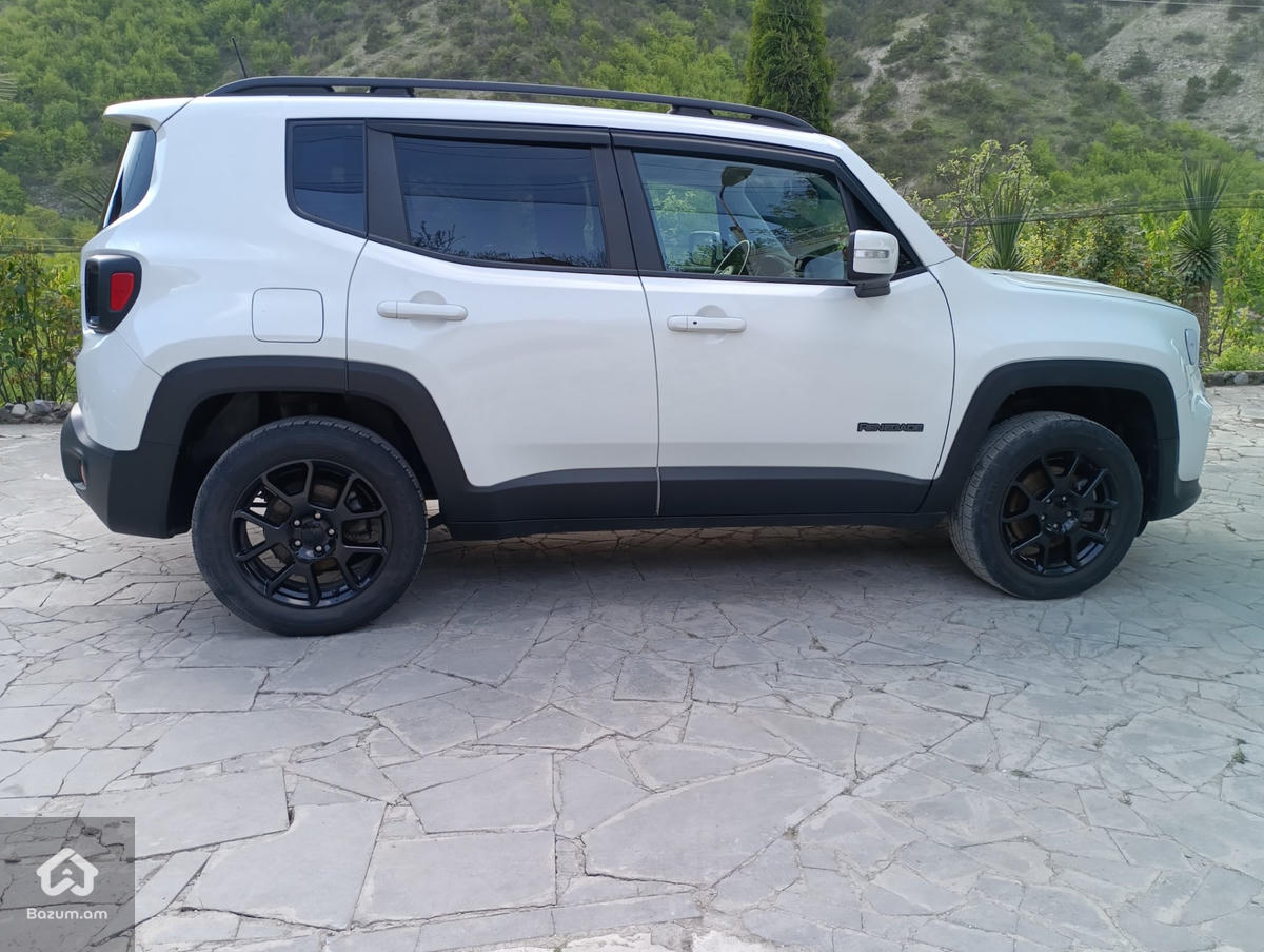 Jeep Renegade  - image 6