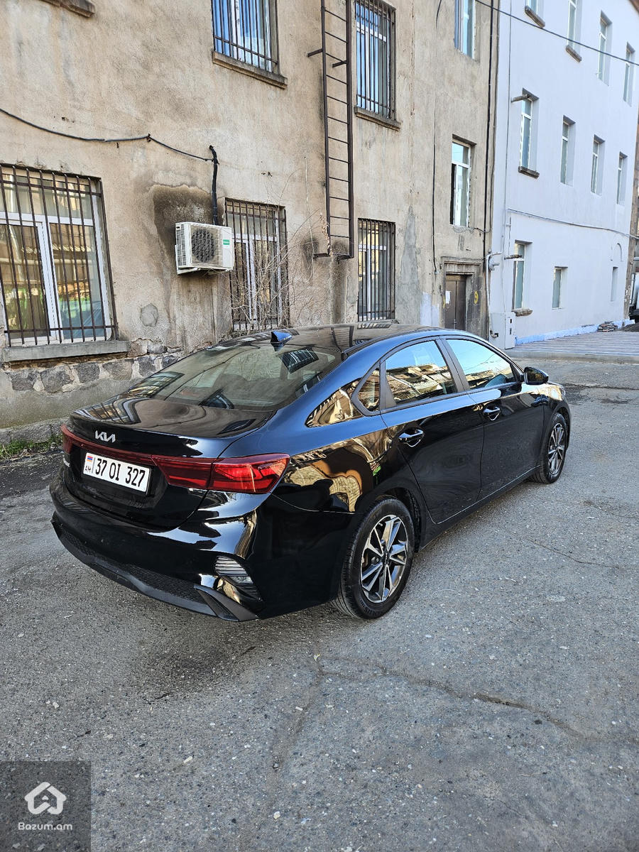 kia forte  - image 6