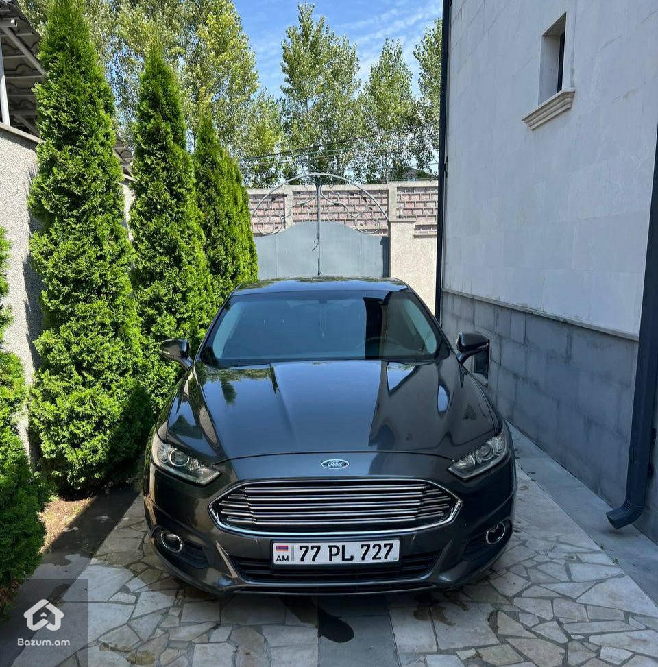 Ford Fusion - image 2