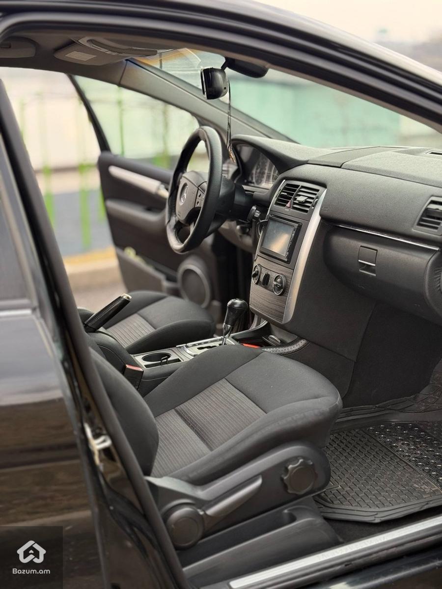 Mercedes Benz B170 - image 10