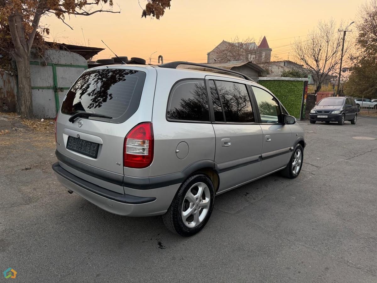 Opel Zafira 1.8Z - image 19