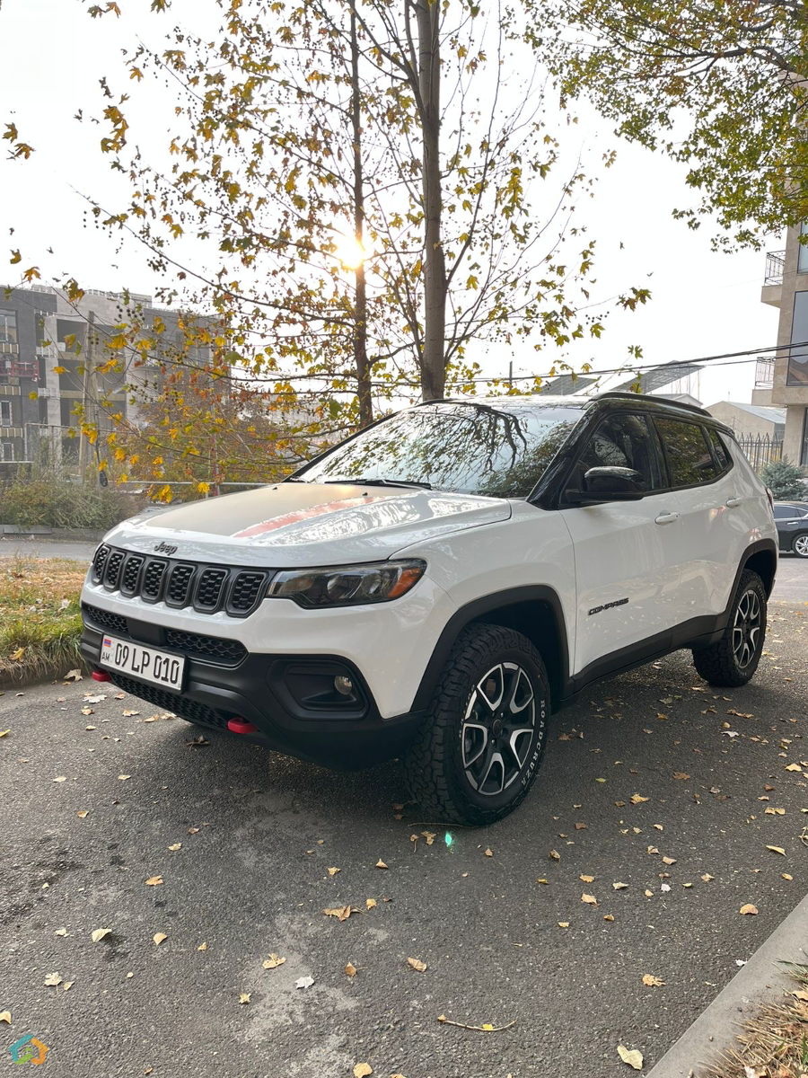 Jeep Compass Trailhawk - image 8