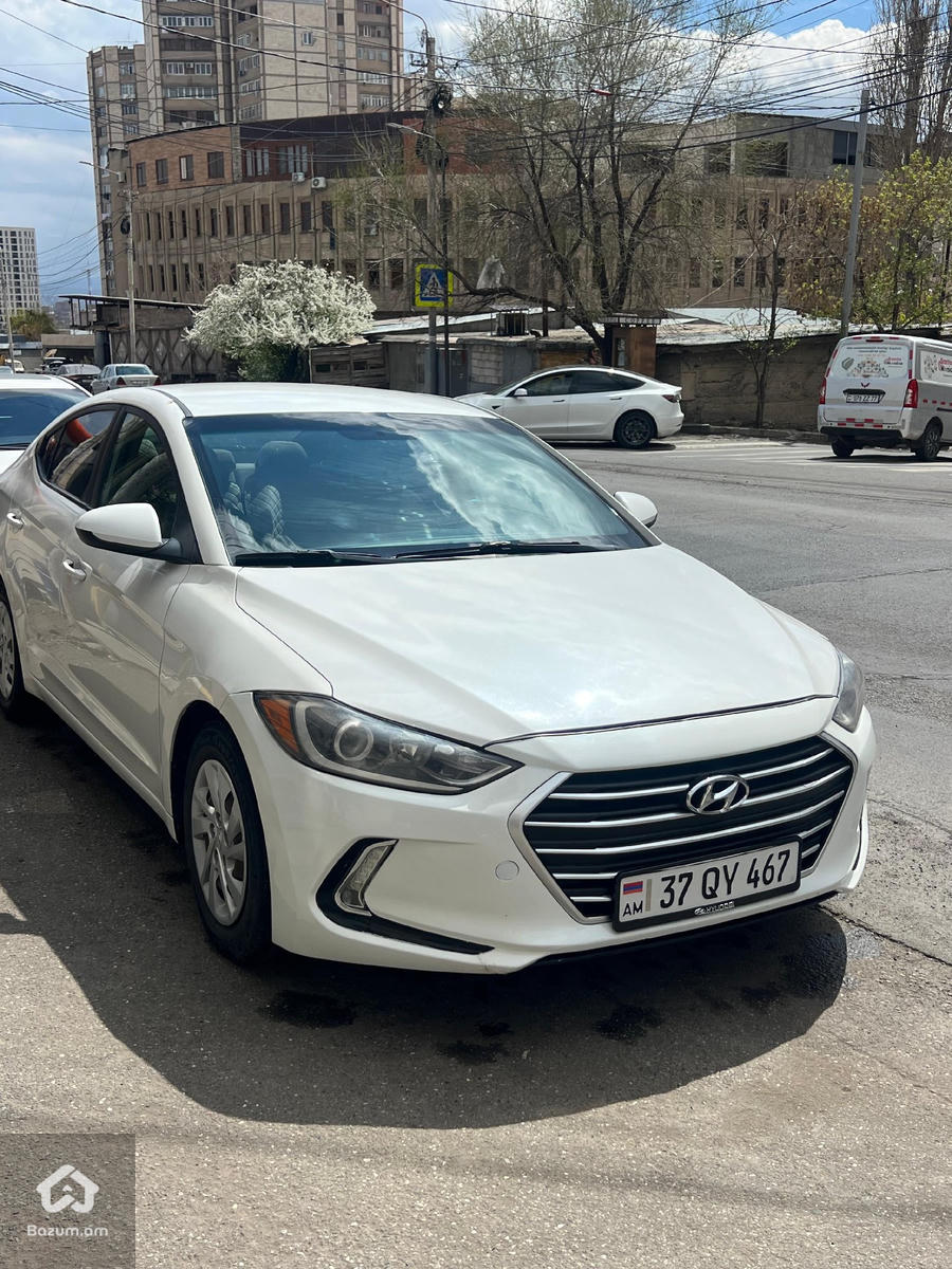 Hyundai  - image 10