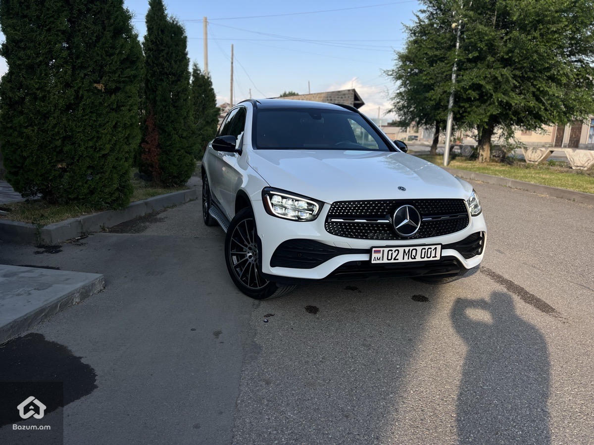 Mercedes GLC 300 - image 4