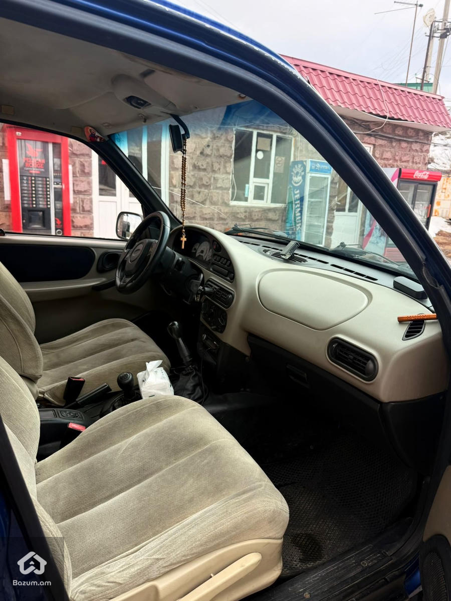 Chevrolet  - image 9