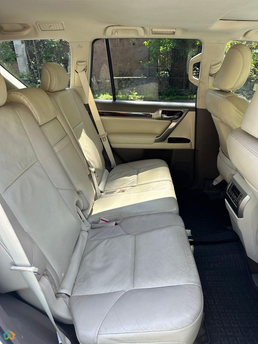 Lexus GX460 2016 - image 17