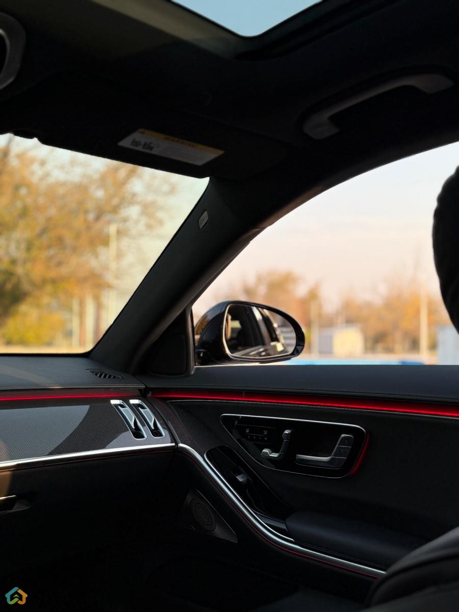 Mercedes Benz S500  - image 7