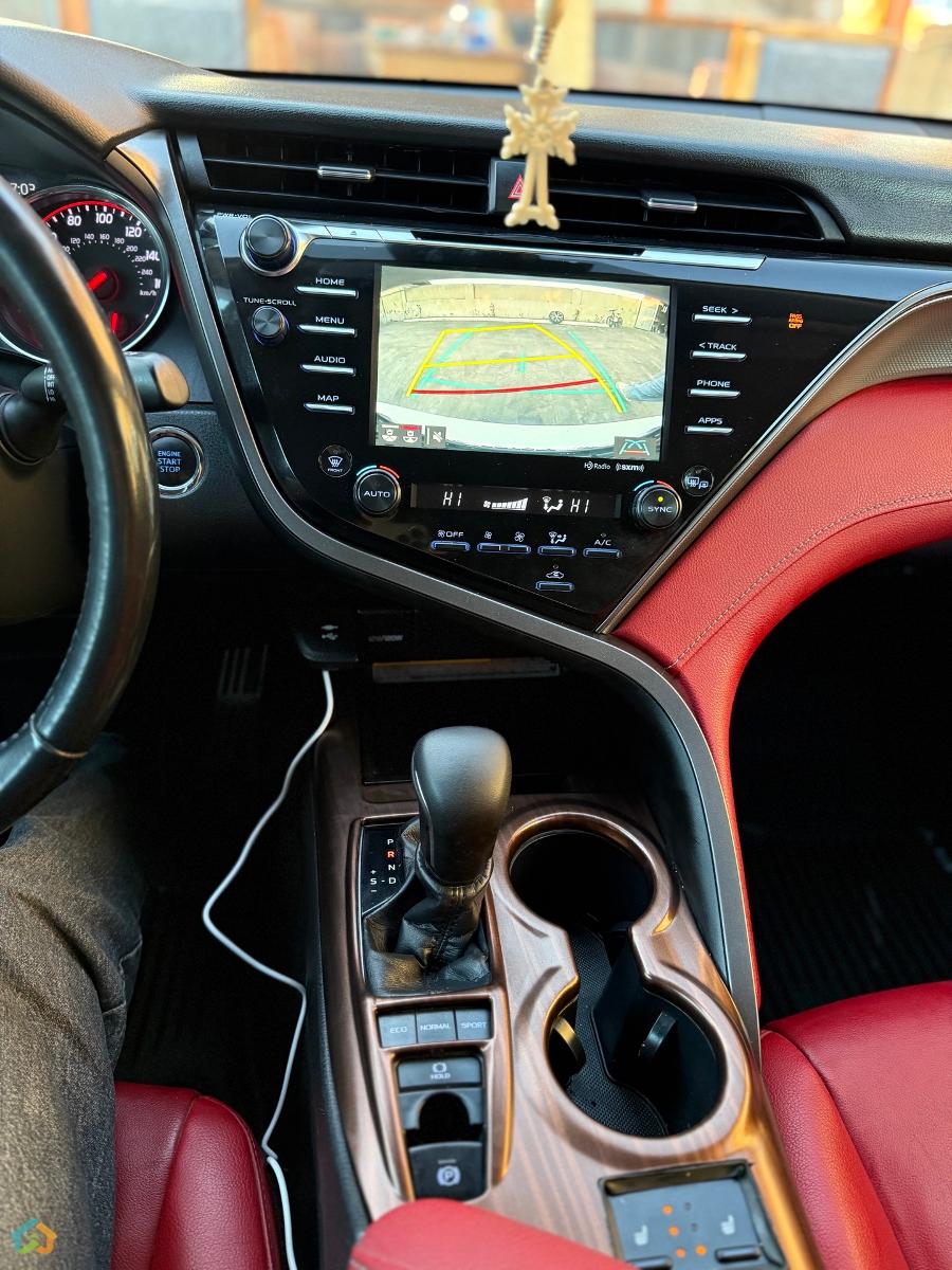 Toyota Camry V70 Xse - image 22