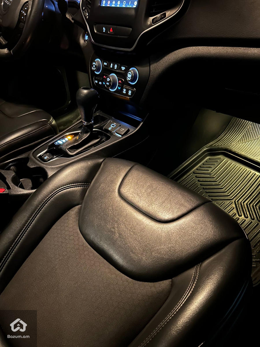 JEEP CHEROKEE 2019/2 2.4L - image 30