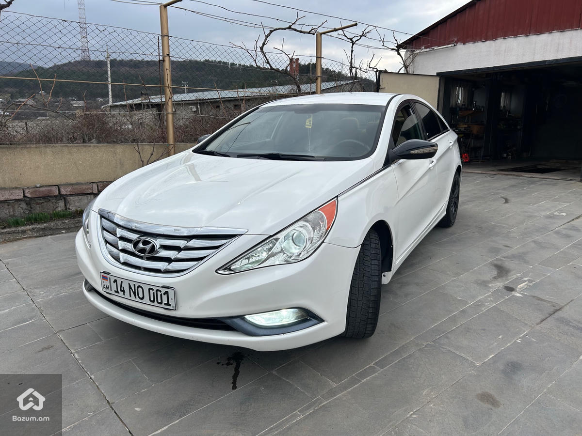 Hyundai Sonata - image 4