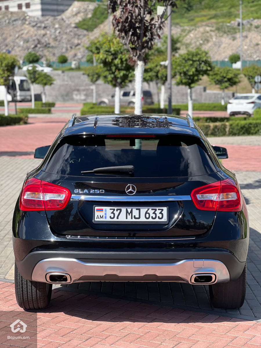 Mercedes Benz GLA 250 - image 2