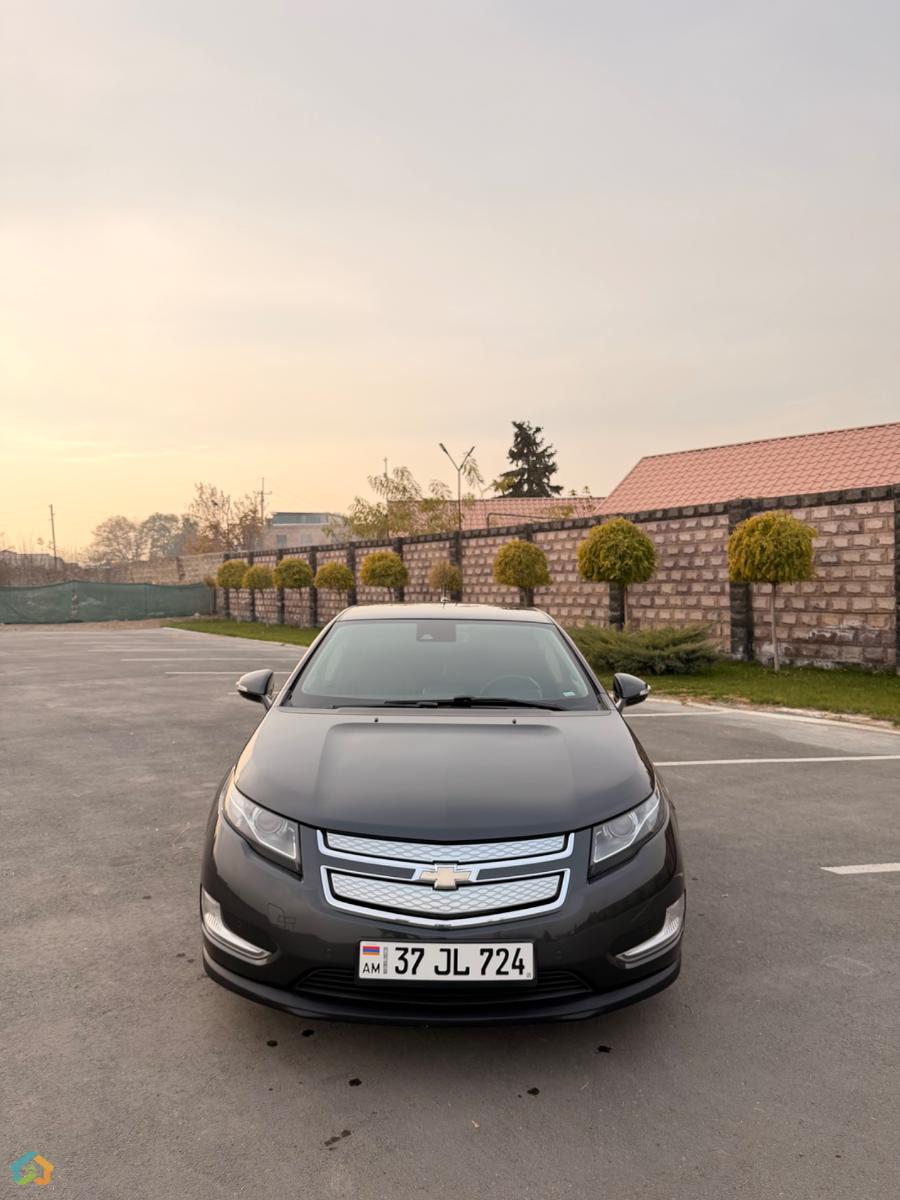Chevrolet Volt 2014 - image 2
